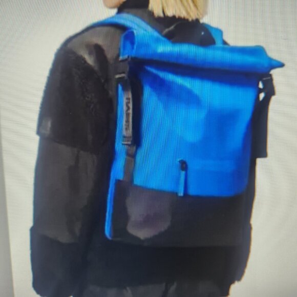 Rains Trail Rolltop Backpack in Bright Blue Waves NWTs - Picture 1 of 7
